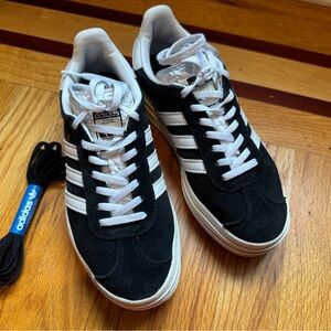 Adidas women sneakers